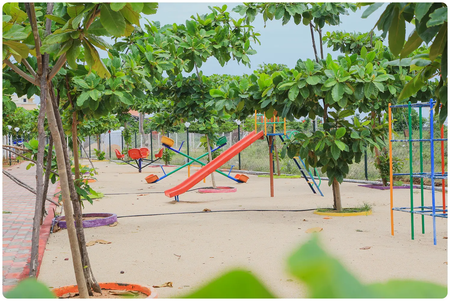 Jogging & Cycling Track