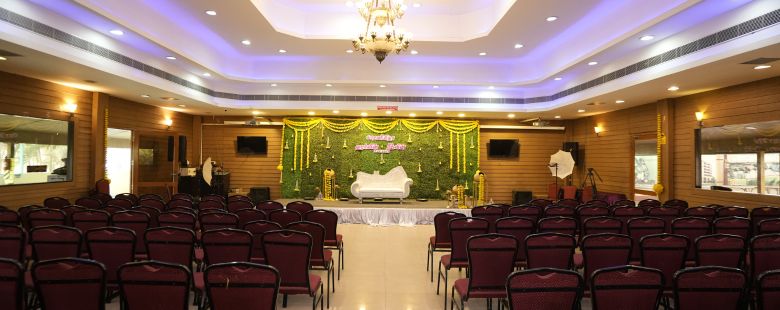 If you’re planning a celebration that’s more personal, Goldenwoods is the perfect choice.